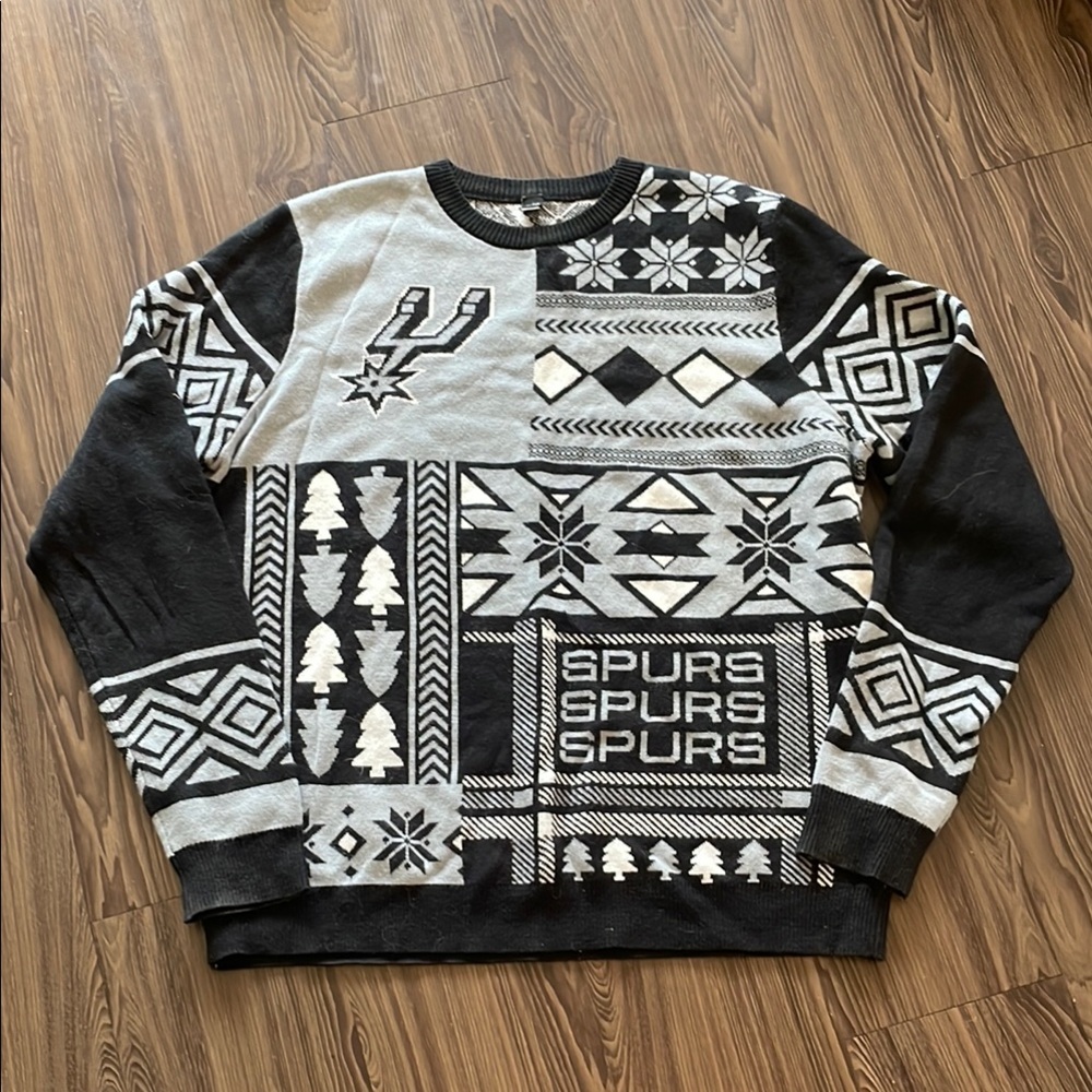 Black and Gray Patterned Men's Sweater